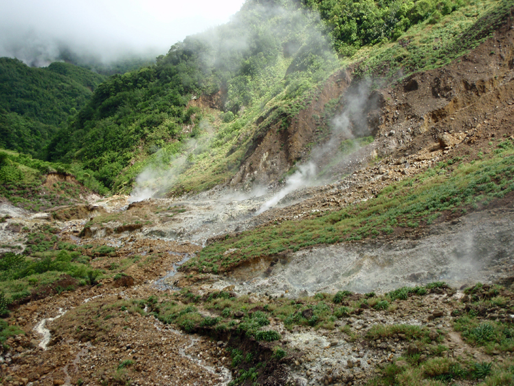 Dominica: Valley of Desolation