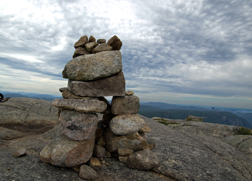 Stone Marker, Summit 3, L’Acropole-des-Draveurs