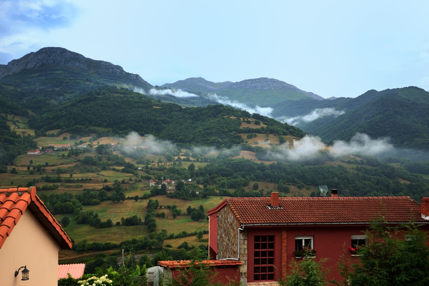 misty mountain 1