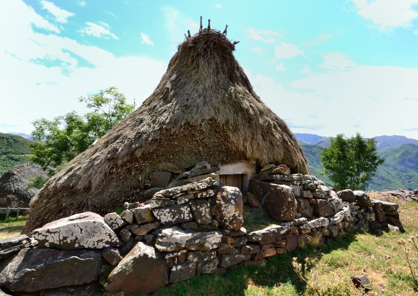 HIgh pasture shepherd shelter