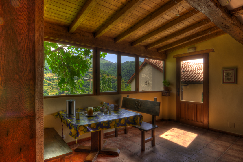 Dining room: Fuentes de Lucia hotel