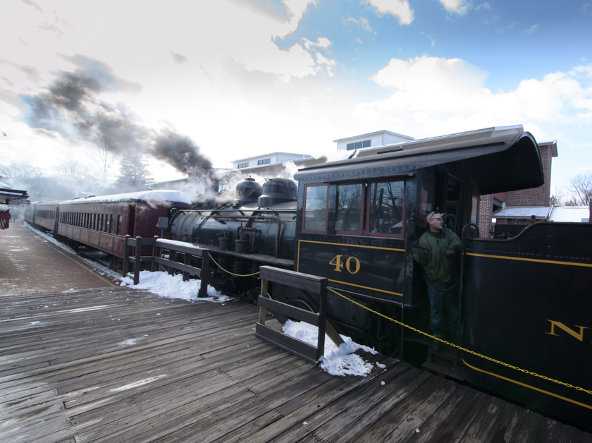 New Hope and Ivyland RR arrives